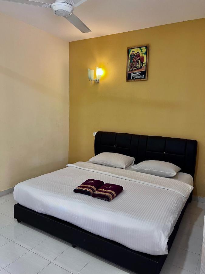 Dhania Cenang Beach Resort Pantai Cenang  Exterior foto